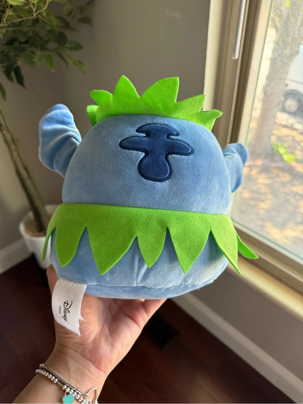 Squishmallows Disney 8 inch Stitch Hula Plush NWT
